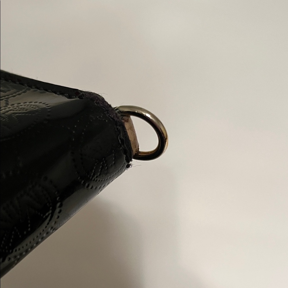Michael Kors Shiny Black Patent Leather Logo Wallet with Gold Accents Full Zip - Picture 15 of 16